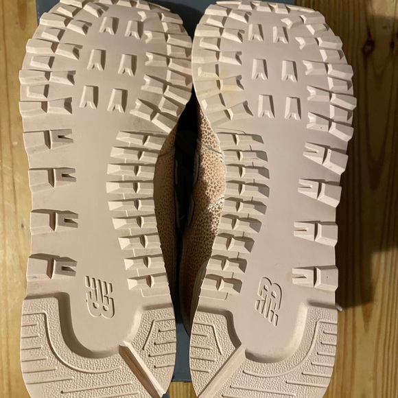 574 New Balance pale pink, worn once, smoke free home excellent condition - Picture 4 of 6